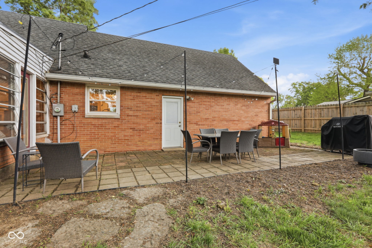 Listing Image 50
