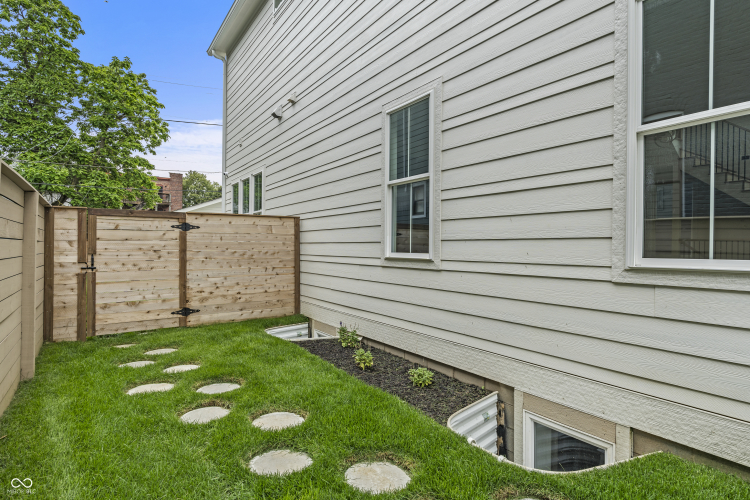 Listing Image 52