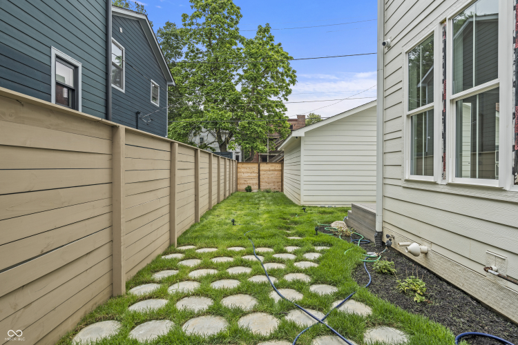 Listing Image 53