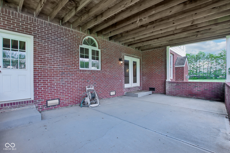Listing Image 58