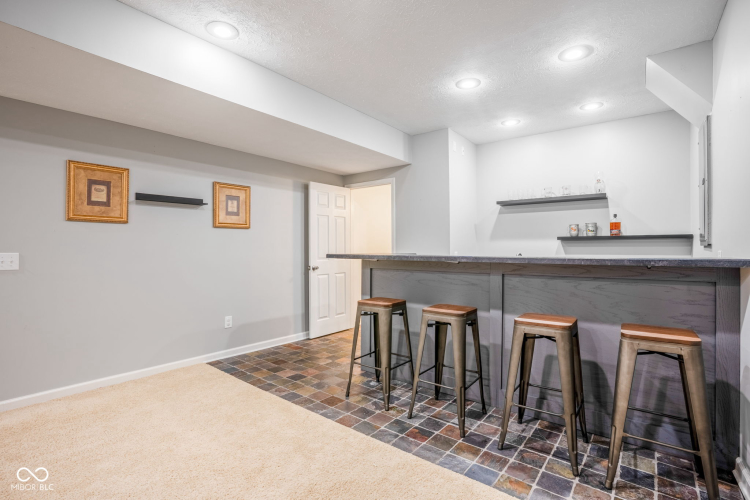 Listing Image 54