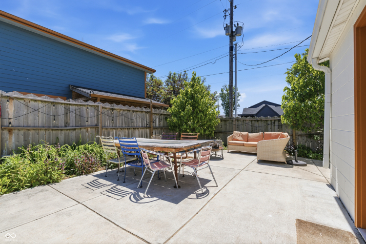Listing Image 23