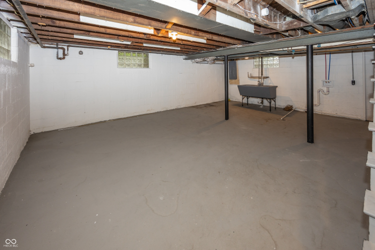 Listing Image 45