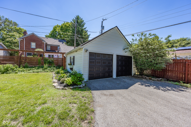 Listing Image 54