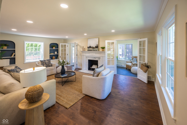Listing Image 10