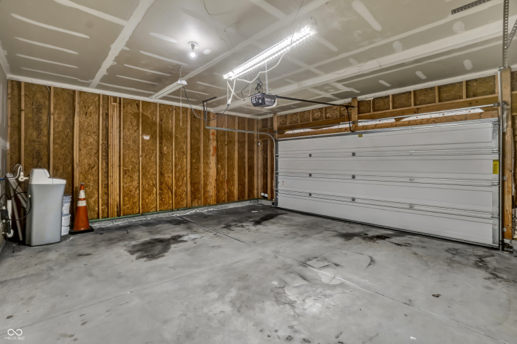 Listing Image 41