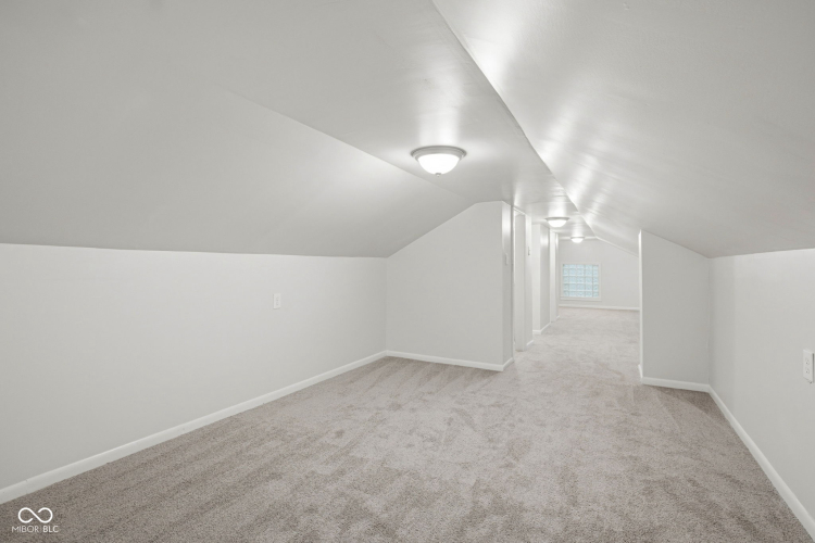 Listing Image 41