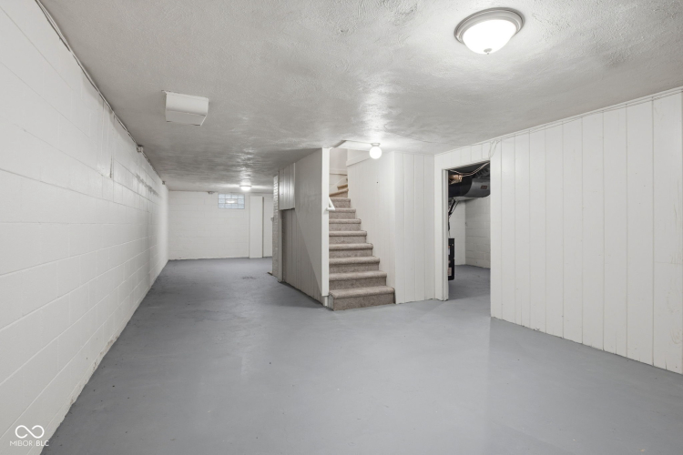 Listing Image 45