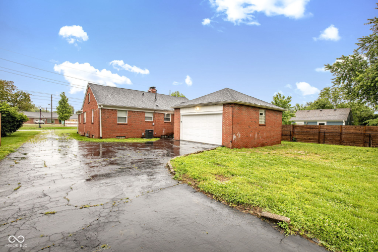 Listing Image 49