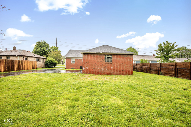 Listing Image 50