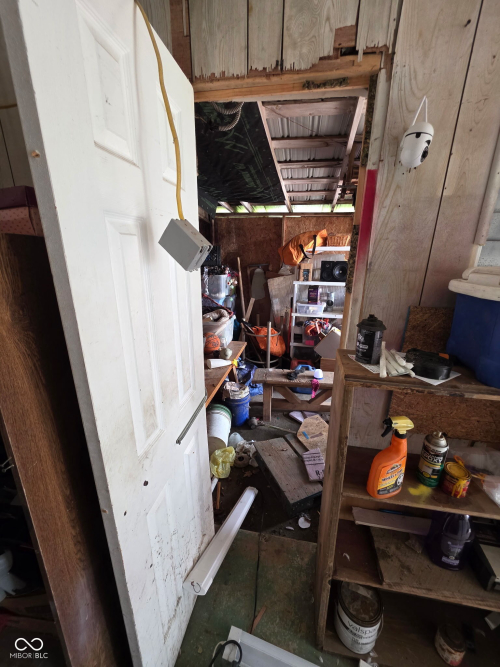 Listing Image 12