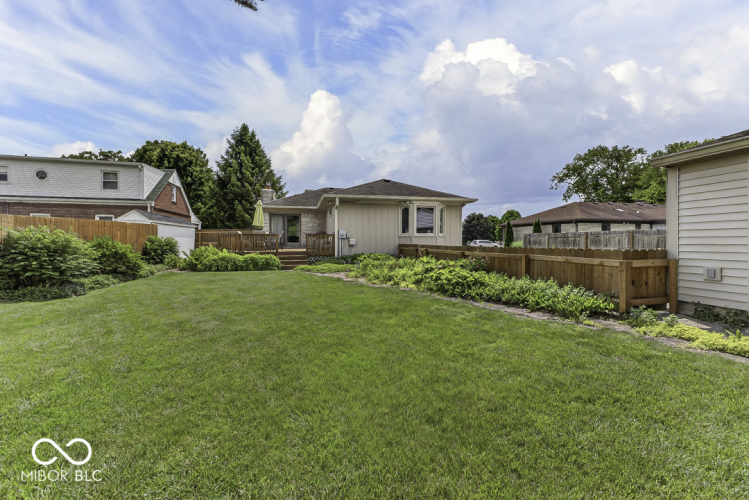 Listing Image 44