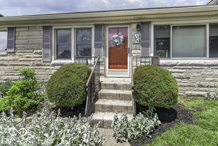 Listing Image 8