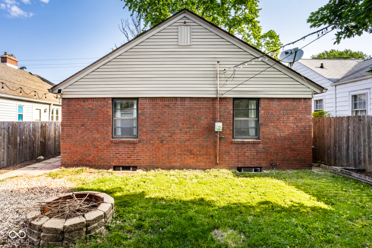 Listing Image 27