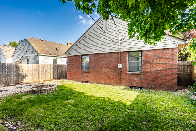 Listing Image 28