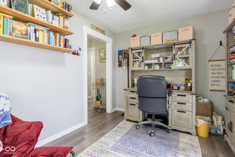 Listing Image 14