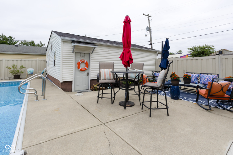 Listing Image 50