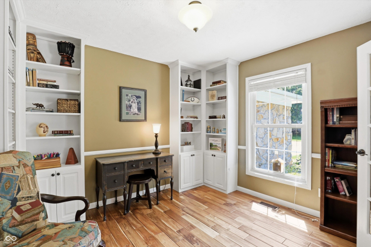 Listing Image 18