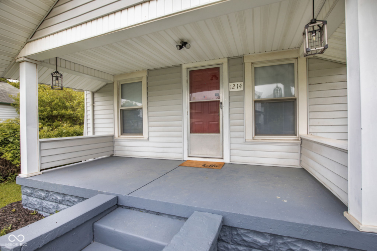 Listing Image 3