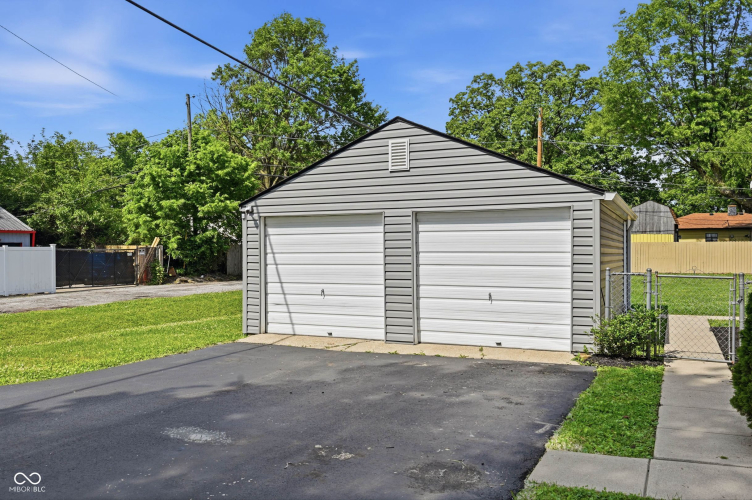Listing Image 22