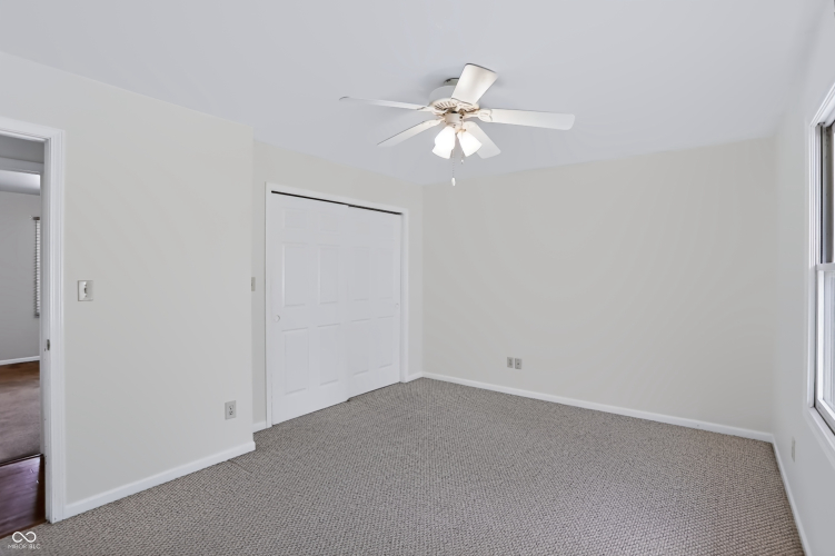 Listing Image 27