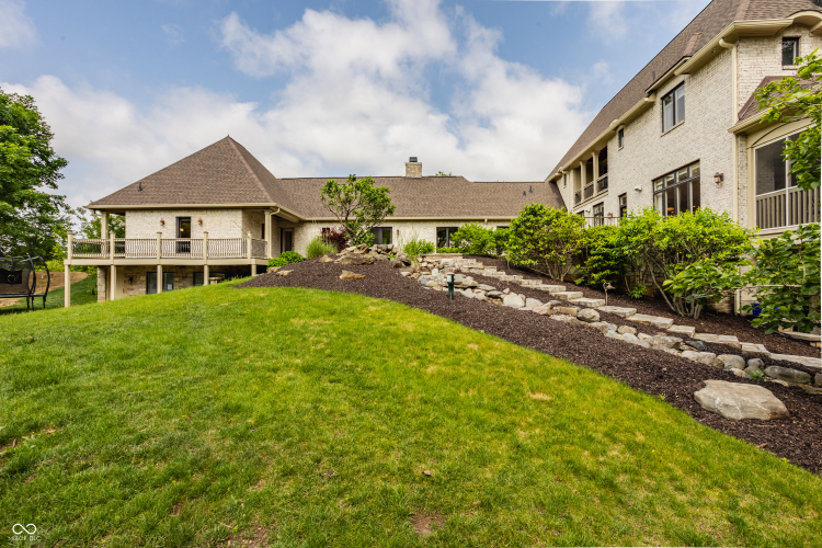 Listing Image 48