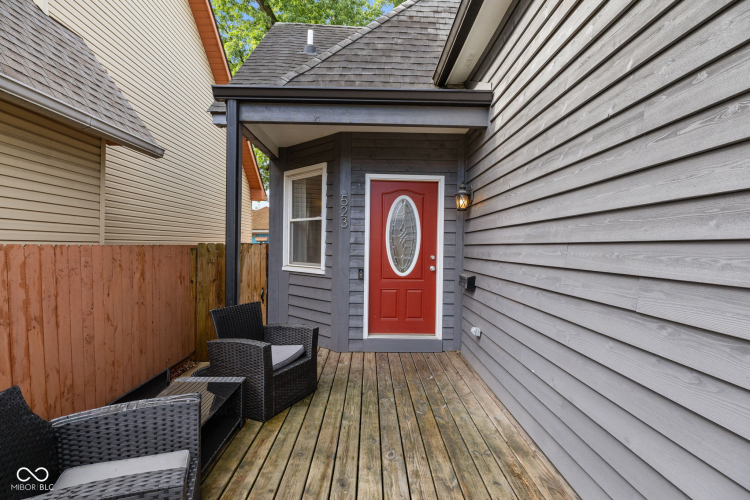Listing Image 3