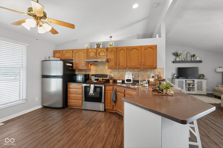 Listing Image 15