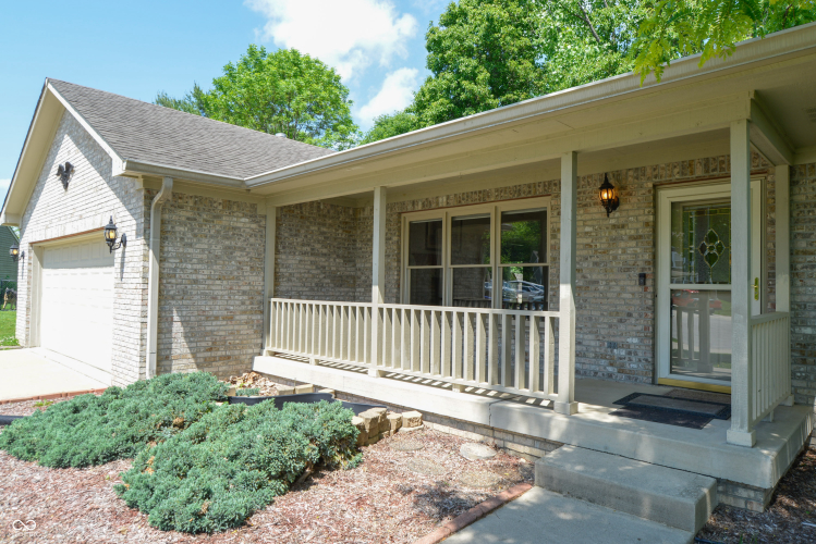 Listing Image 8