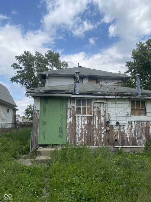 Listing Image 5