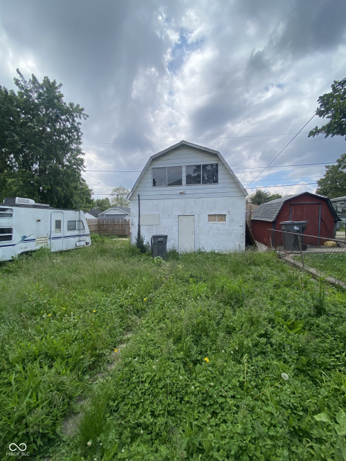 Listing Image 6