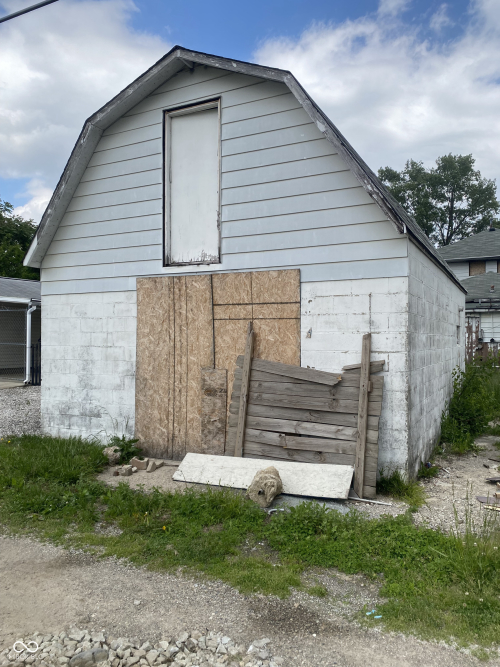 Listing Image 7