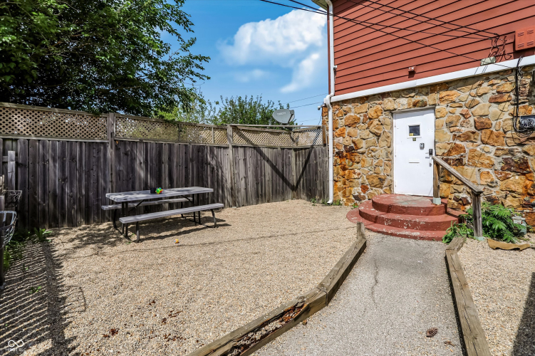 Listing Image 28