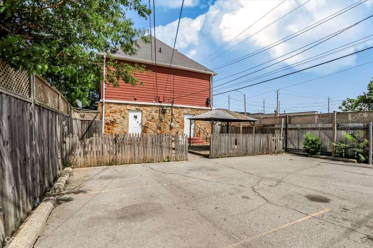 Listing Image 30