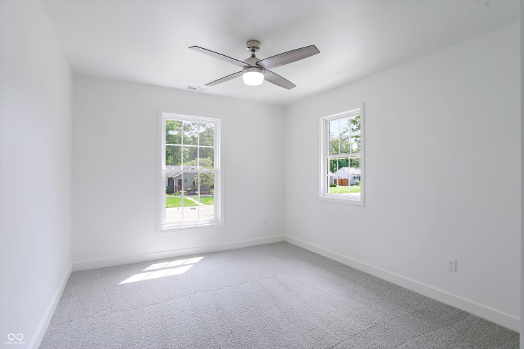 Listing Image 32