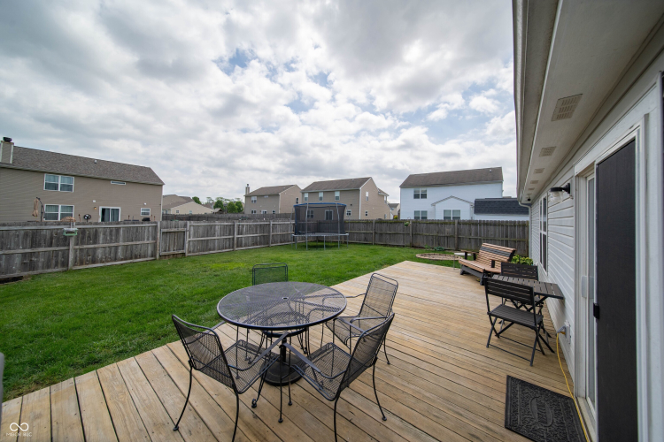 Listing Image 24