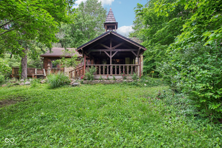 Listing Image 4