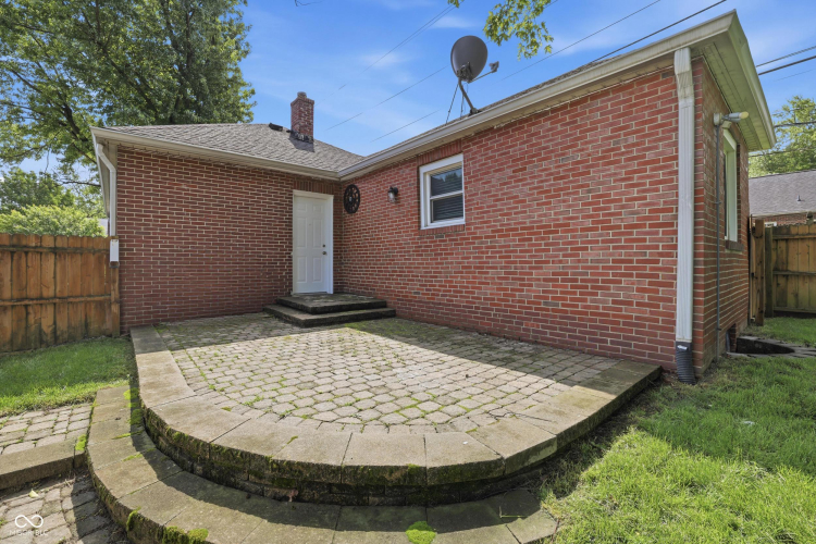Listing Image 20