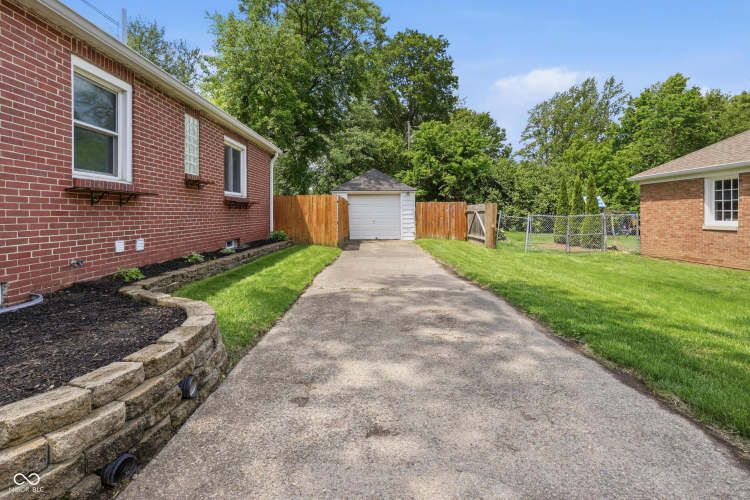 Listing Image 26