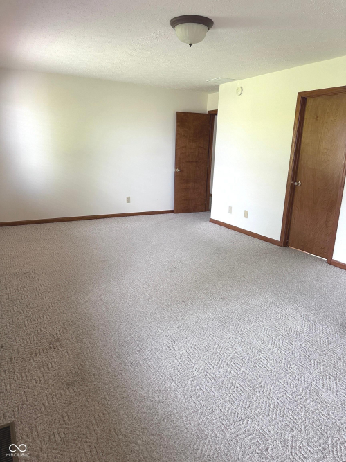 Listing Image 43
