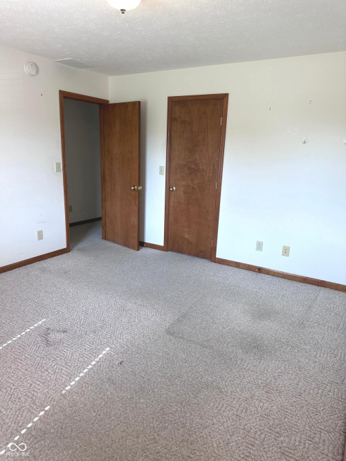 Listing Image 54