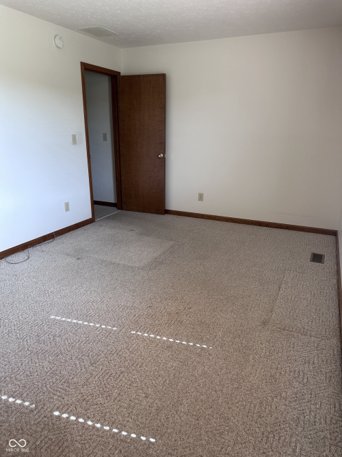 Listing Image 63