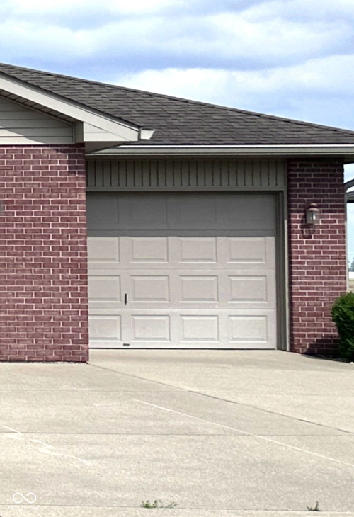 Listing Image 73