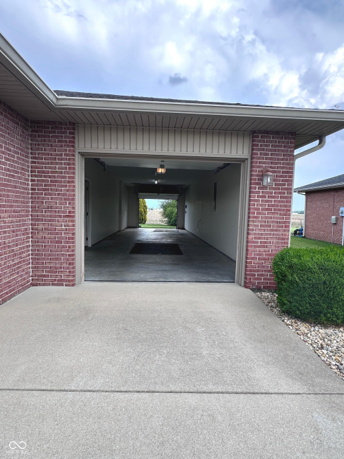 Listing Image 76