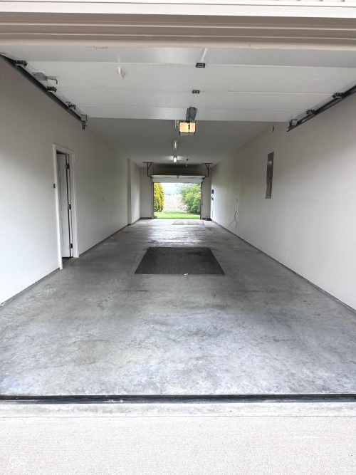 Listing Image 77