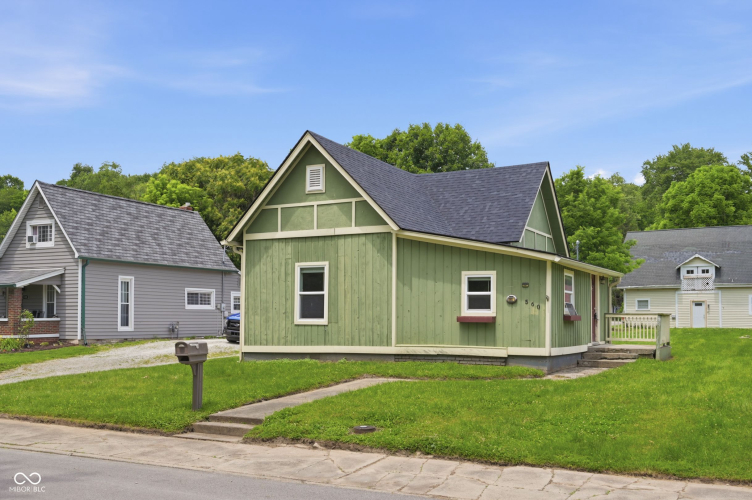 Listing Image 2