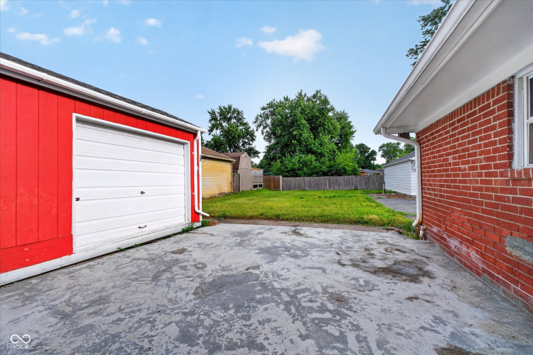 Listing Image 20