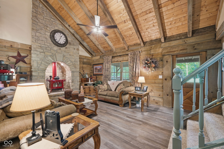 Listing Image 13
