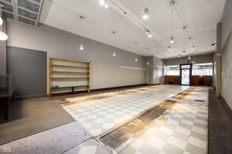 Listing Image 6