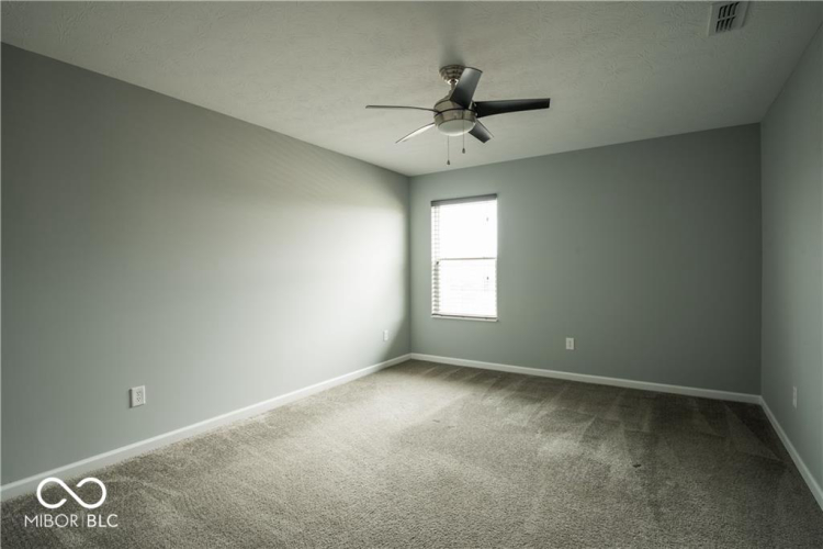Listing Image 52